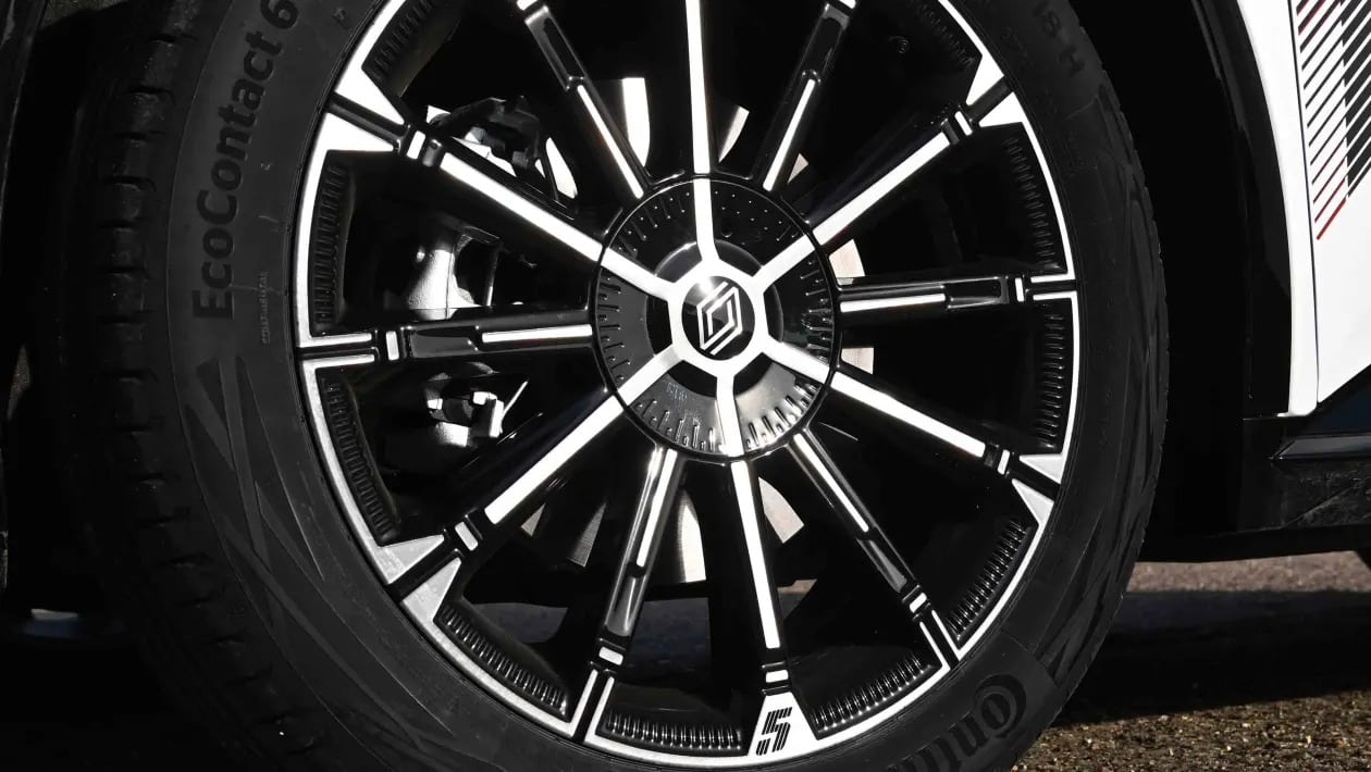 Το θρυλικό Renault 5 γεννιέται ξανά και είναι καλύτερο από ποτέ!