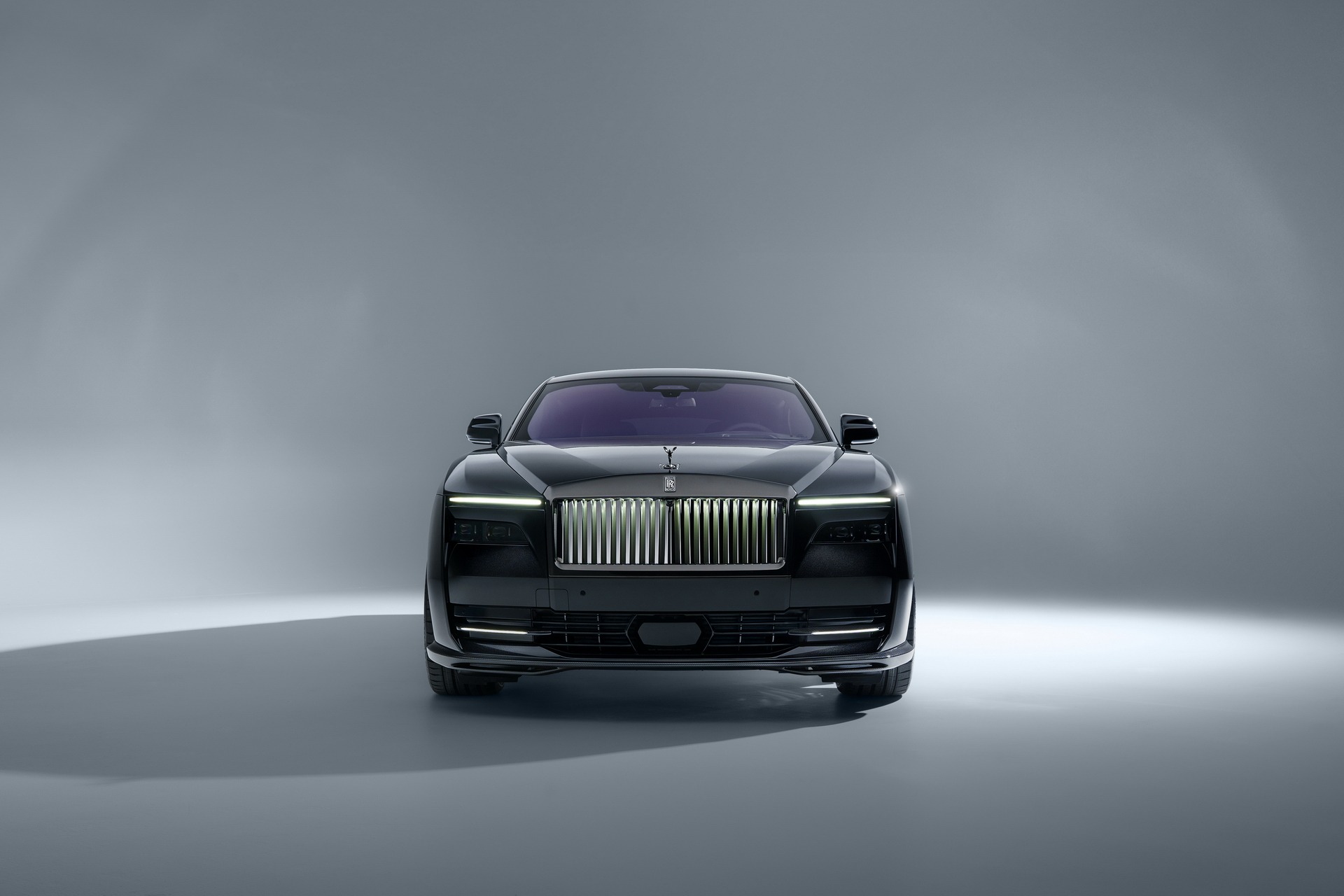 Η Spofec μεταμορφώνει την Rolls-Royce Spectre 