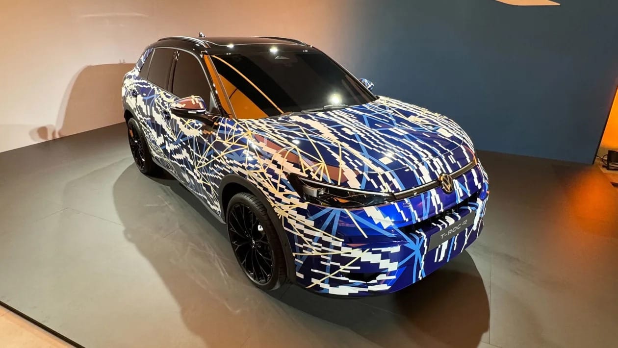 Νέο Volkswagen T-Roc R: «Καυτό» crossover με 328 ίππους και λειτουργία drift