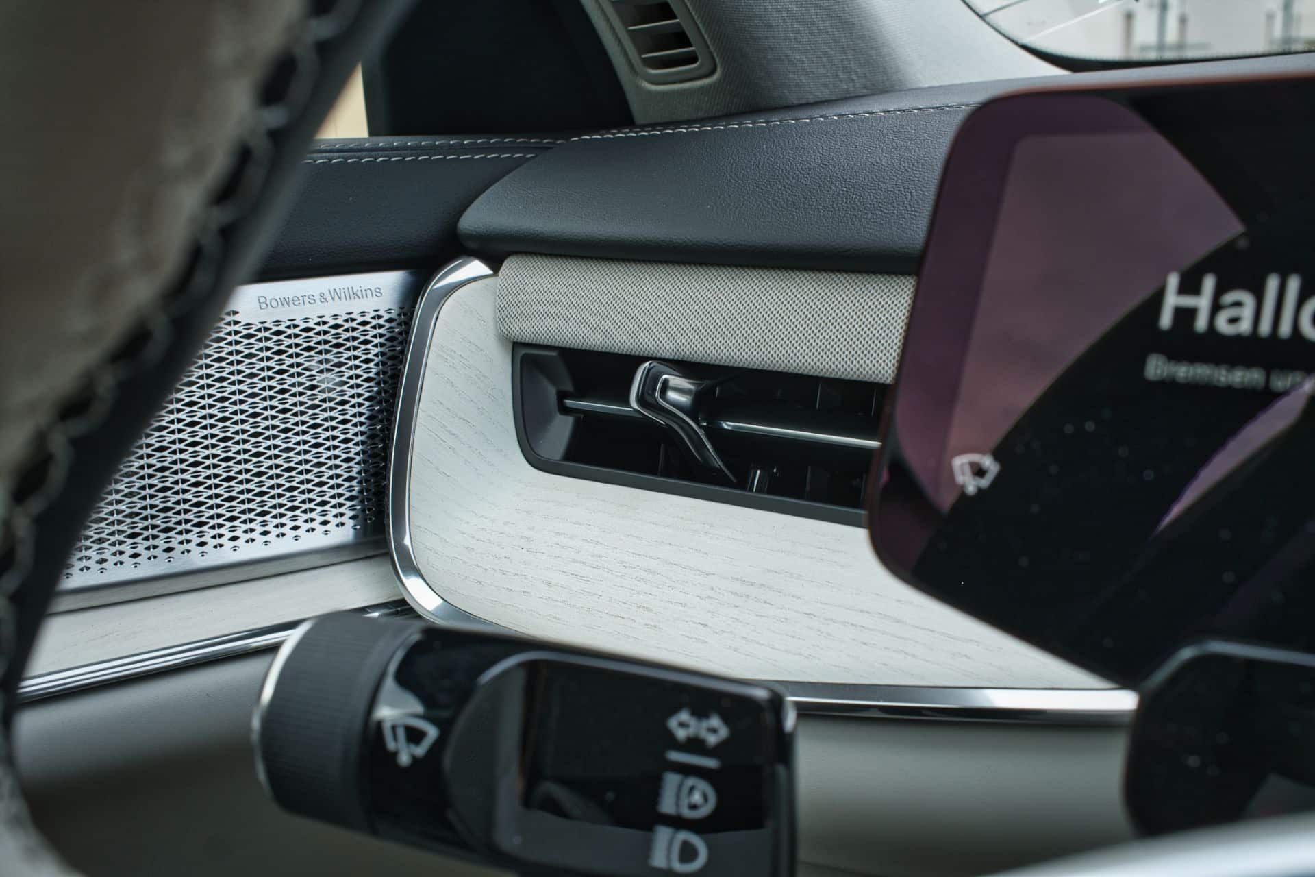 Volvo EX90 – H κυριαρχία στην πιο ήρεμη μορφή της