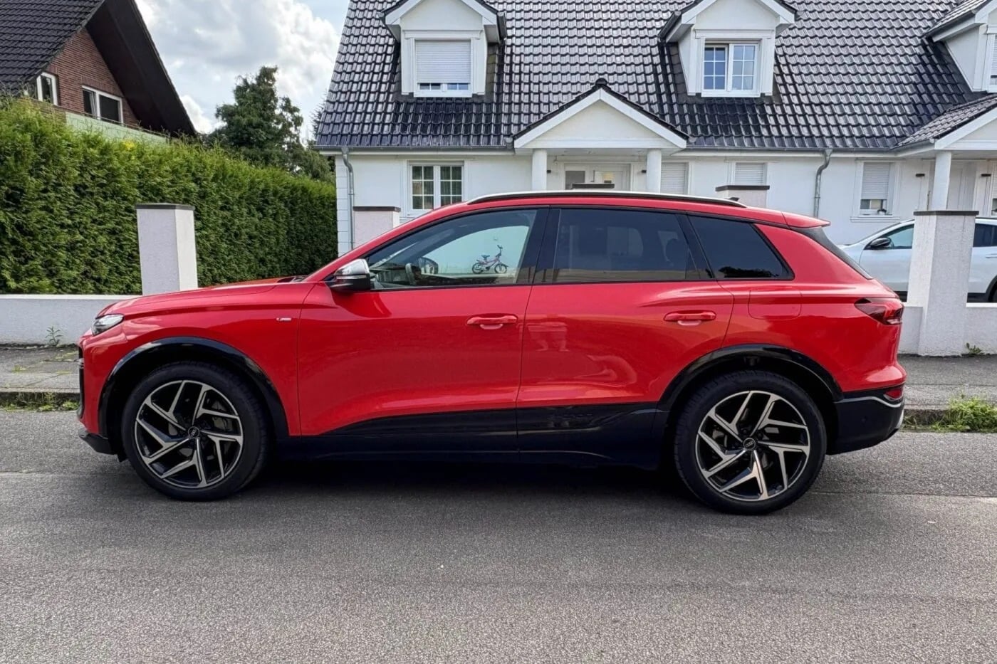 Audi Q6 e-tron quattro: Το ηλεκτρικό SUV που αλλάζει το παιχνίδι