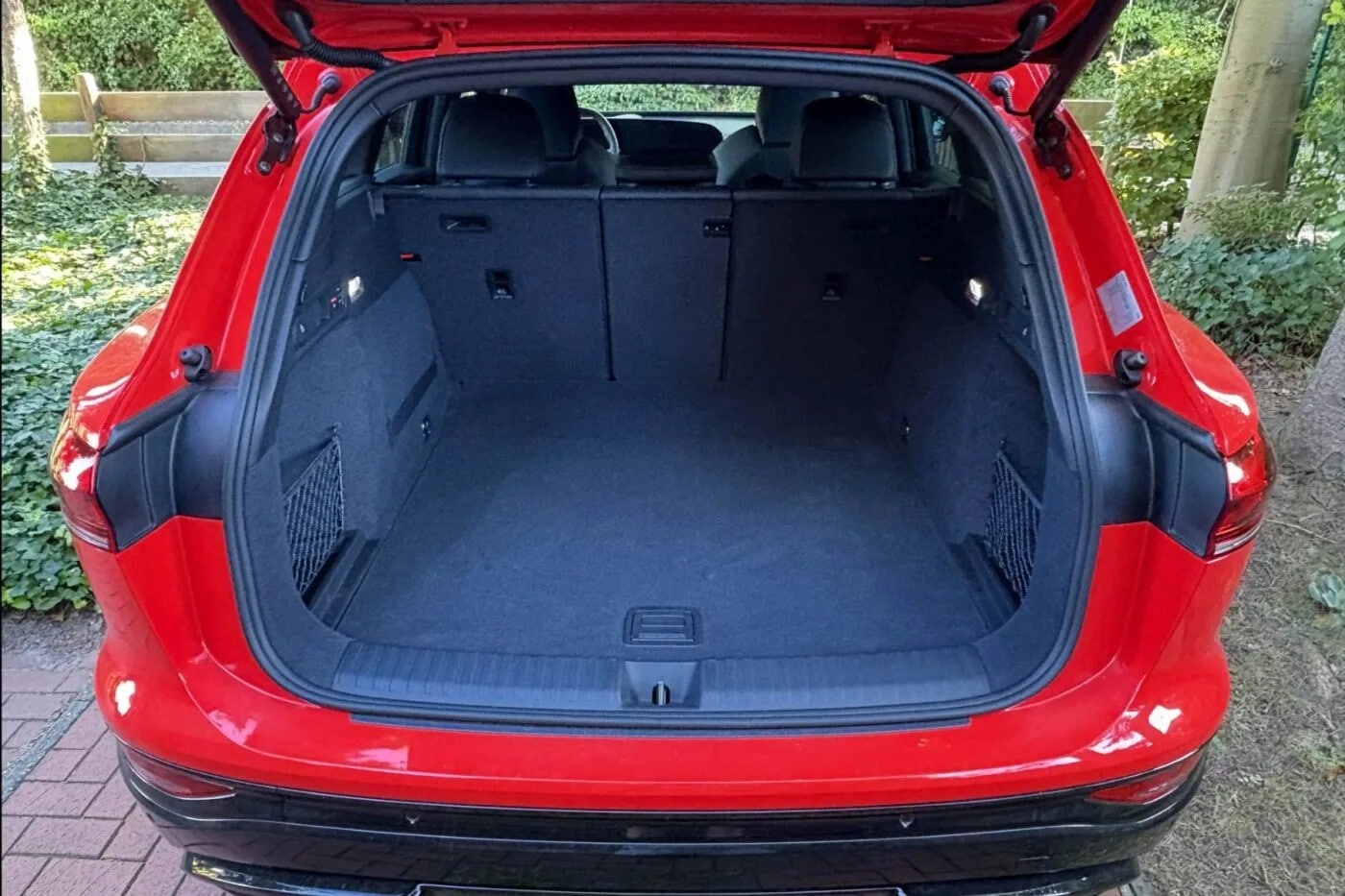 Audi Q6 e-tron quattro: Το ηλεκτρικό SUV που αλλάζει το παιχνίδι