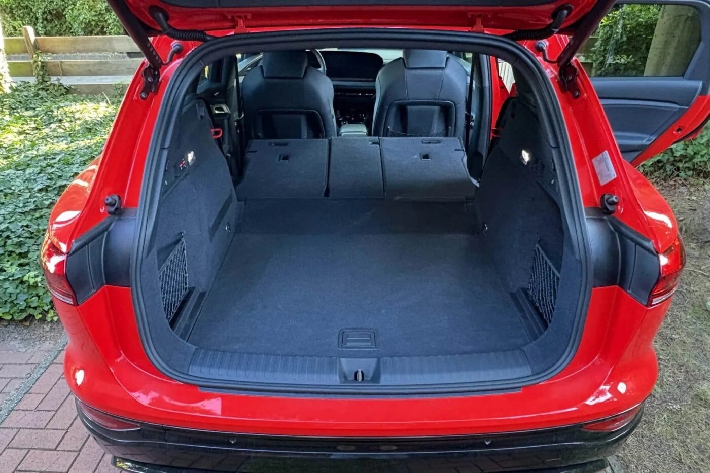 Audi Q6 e-tron quattro: Το ηλεκτρικό SUV που αλλάζει το παιχνίδι