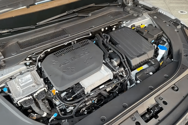 Αυτό το κινέζικο σεντάν έχει συνδυασμένη αυτονομία άνω των 2.500 χλμ!