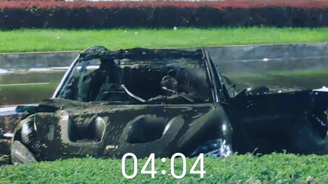 Xiaomi SU7 Ultra έγινε παρανάλωμα φωτιάς ενώ οι προσπάθειες διάσωσης των περαστικών απέτυχαν [video]