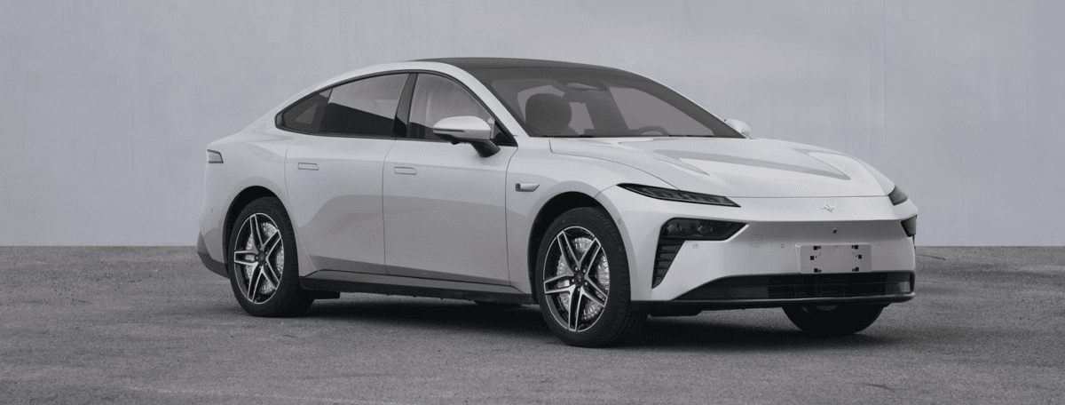 Το Dongfeng eπ 007 είναι το πρώτο ηλεκτρικό με 4 κινητήρες στους τροχούς.