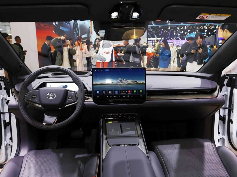 Το νέο κινεζικό ηλεκτρικό σεντάν bZ7 της Toyota κάνει ντεμπούτο