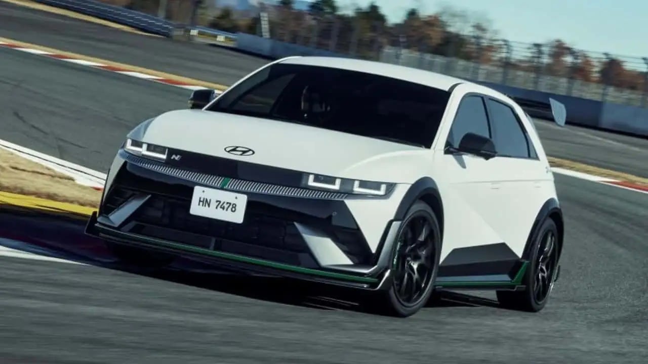 Η Porsche λατρεύει το Hyundai Ioniq 5 N: «Το έκαναν πραγματικά καλό»