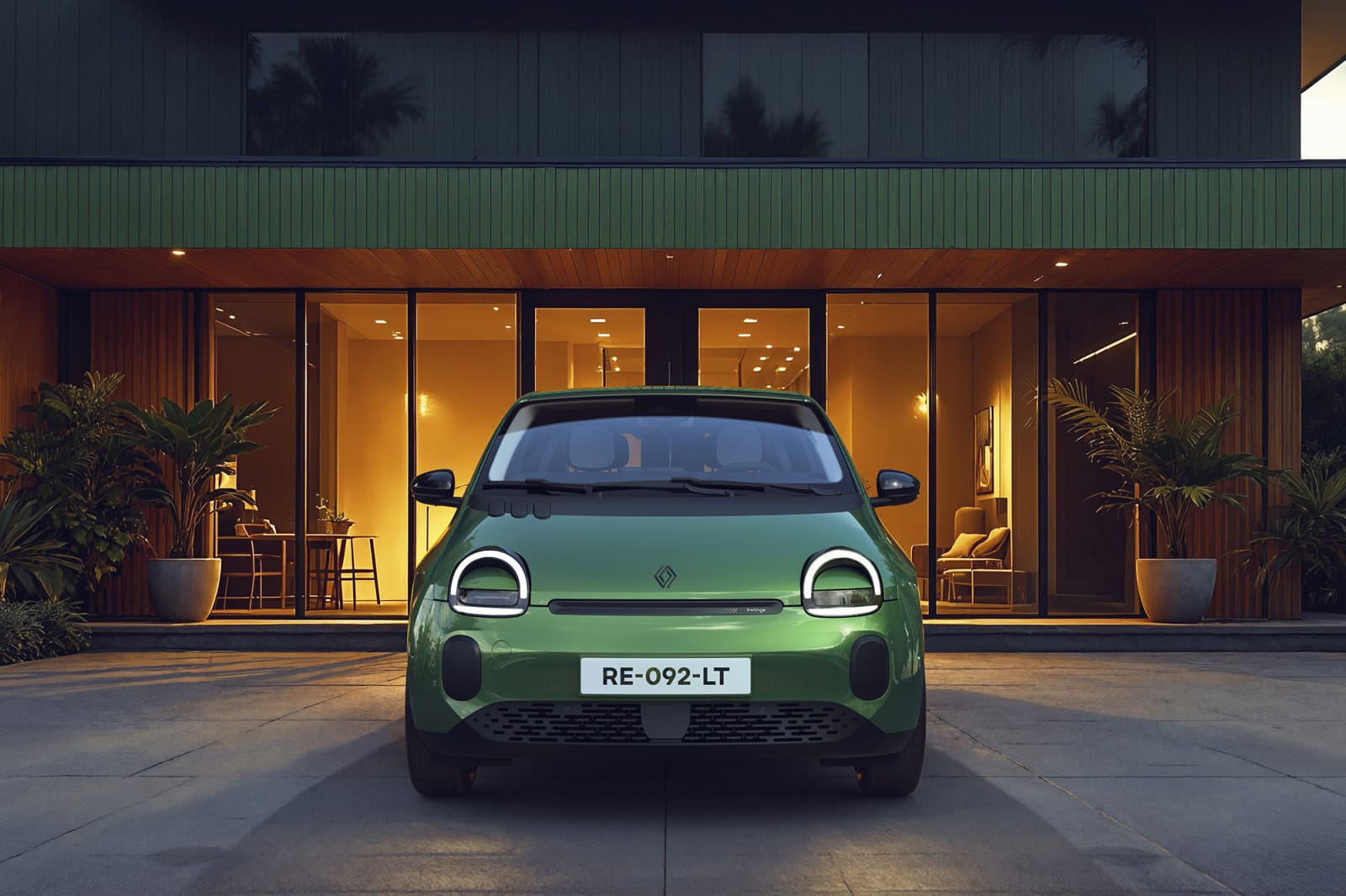 Αυτό είναι το νέο Renault Twingo που... μπαίνει στην πρίζα [video]