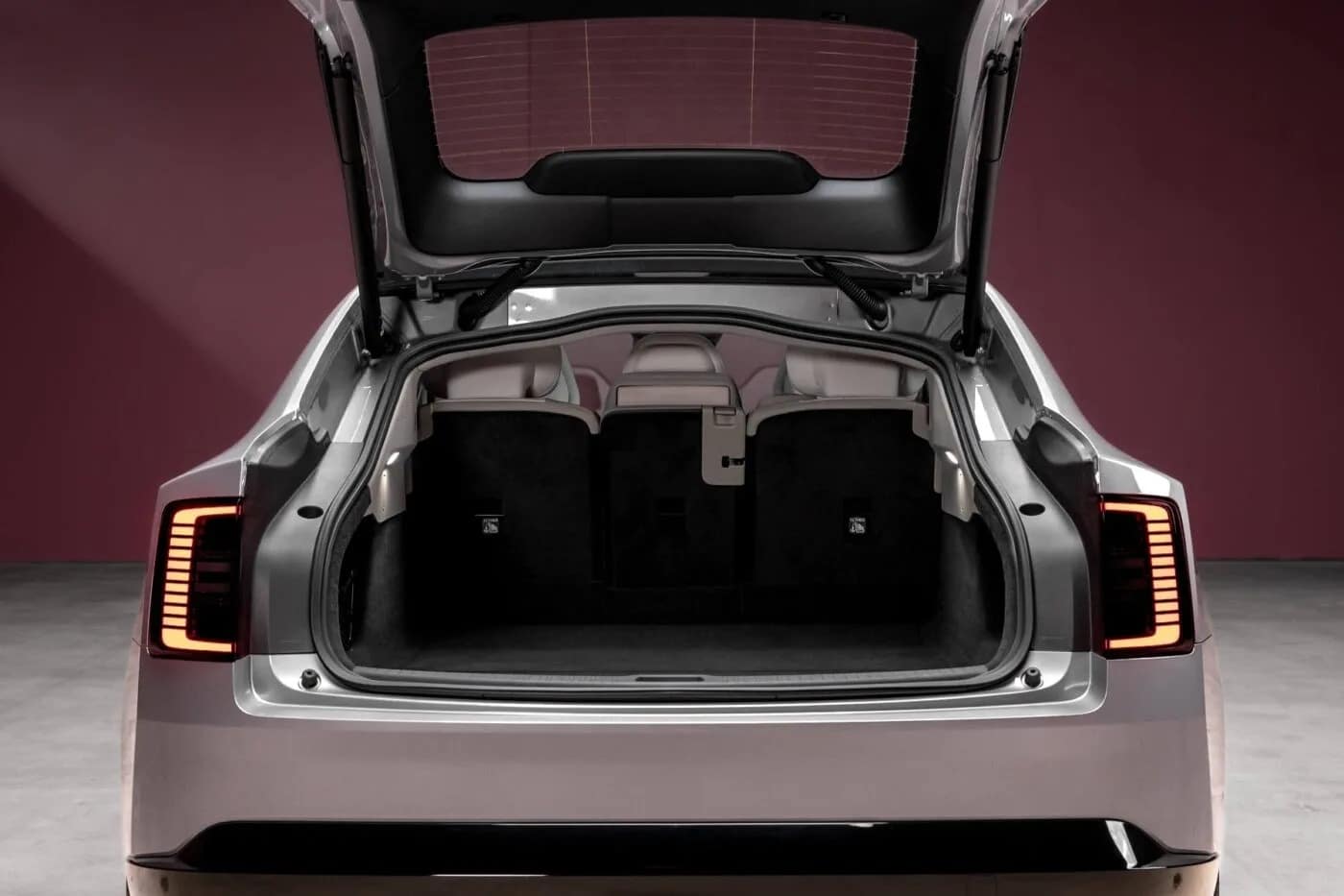 Volvo ES90: Η σουηδική πολυτέλεια συναντά την τεχνολογία αιχμής!