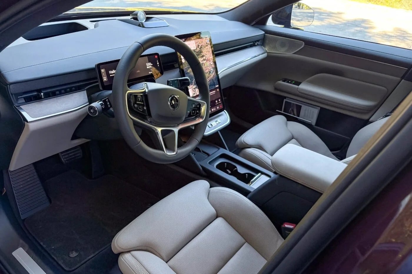 Volvo ES90: Η σουηδική πολυτέλεια συναντά την τεχνολογία αιχμής!