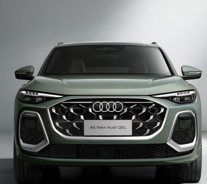 Audi Q5L 2025: Το νέο SUV με μακρύ μεταξόνιο και υψηλή τεχνολογία