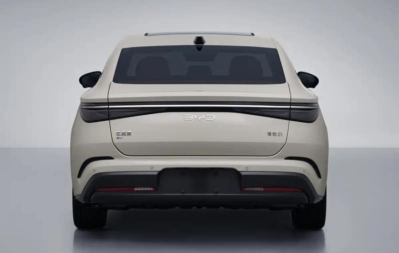Αυτό είναι το νέο ηλεκτρικό BYD Seal 07 με 326 PS