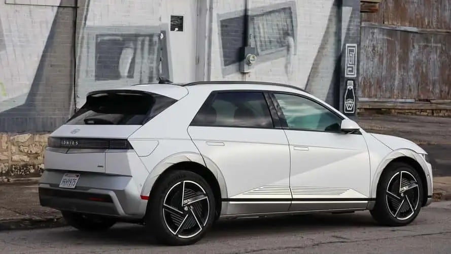 Η λειτουργία χιονιού του Hyundai Ioniq 5 το καθιστά πρωταθλητή σε κακές καιρικές συνθήκες