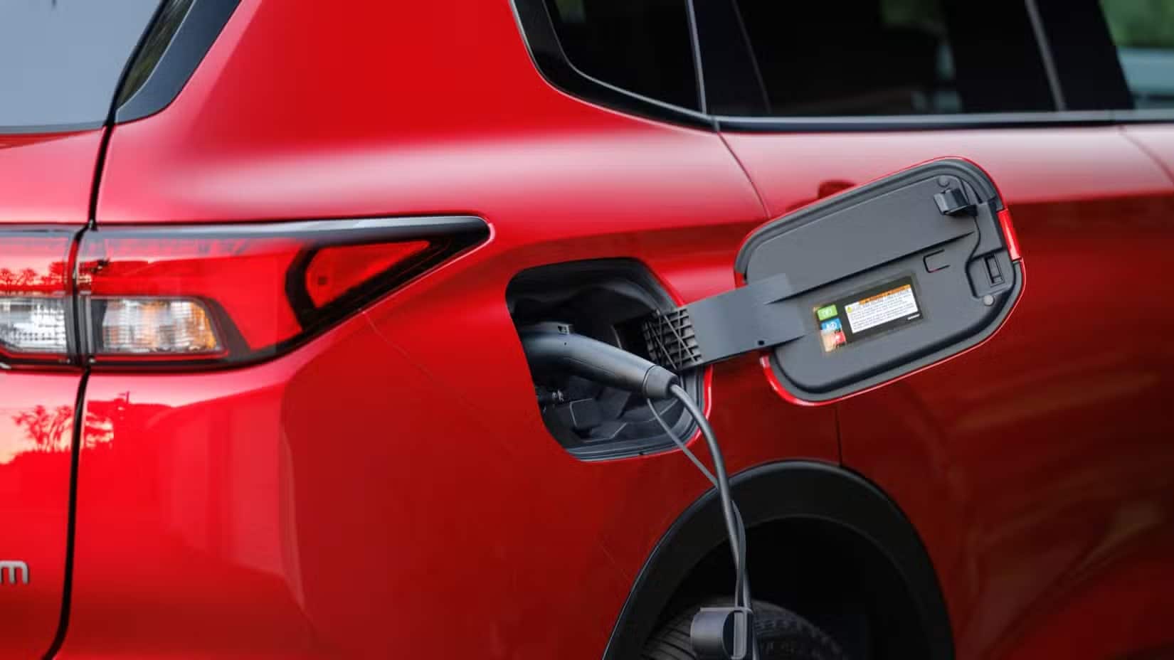 Nissan Rogue PHEV 2026: Το «κρυφό» Mitsubishi που αλλάζει τα δεδομένα στα PHEV-SUV