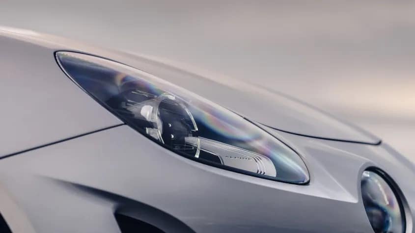 Η Alpine ετοιμάζει το πιο εκρηκτικό ηλεκτρικό Spyder - A110 χωρίς οροφή αλλά με… 500+ PS!