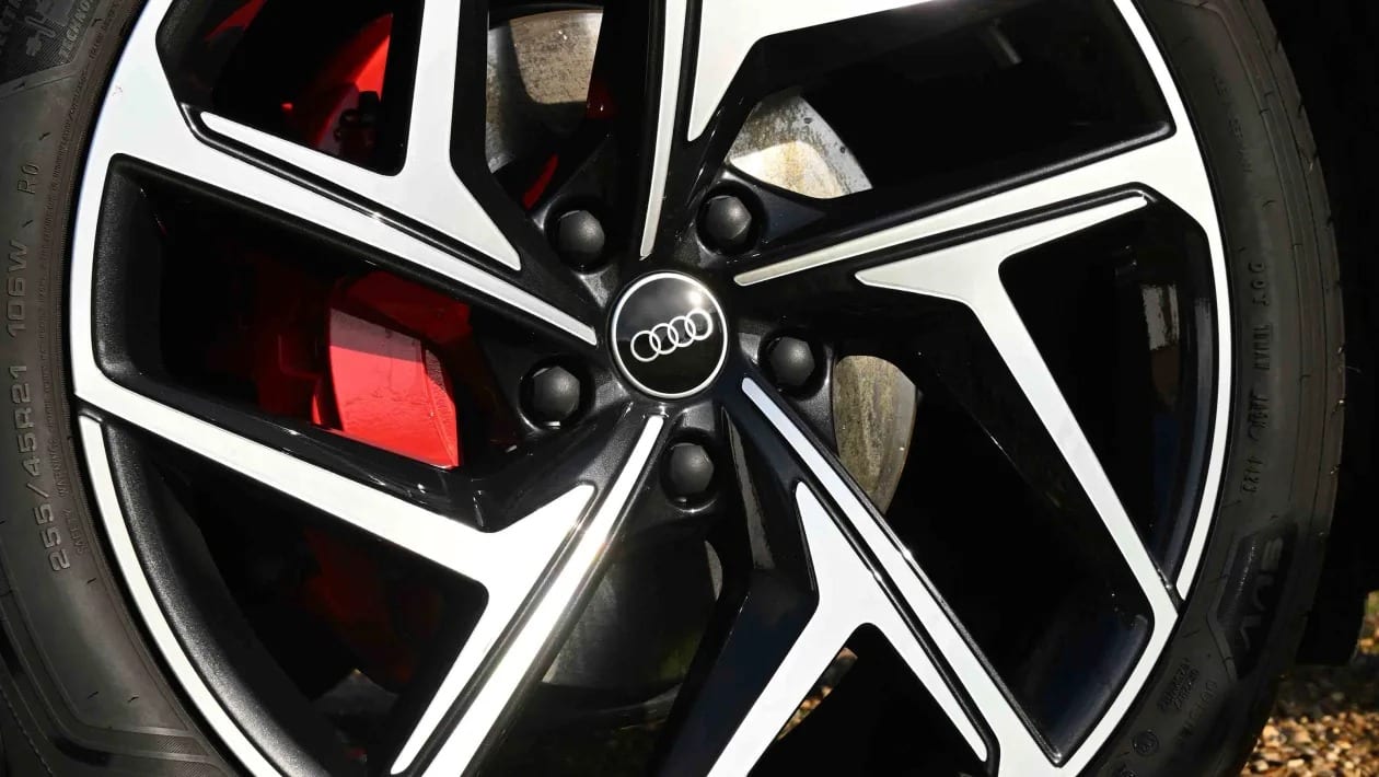 Audi Q6 e-tron: Η premium ηλεκτρική πρόταση της Audi με τεχνολογία Porsche, έως 510 PS και αυτονομία έως 648 km