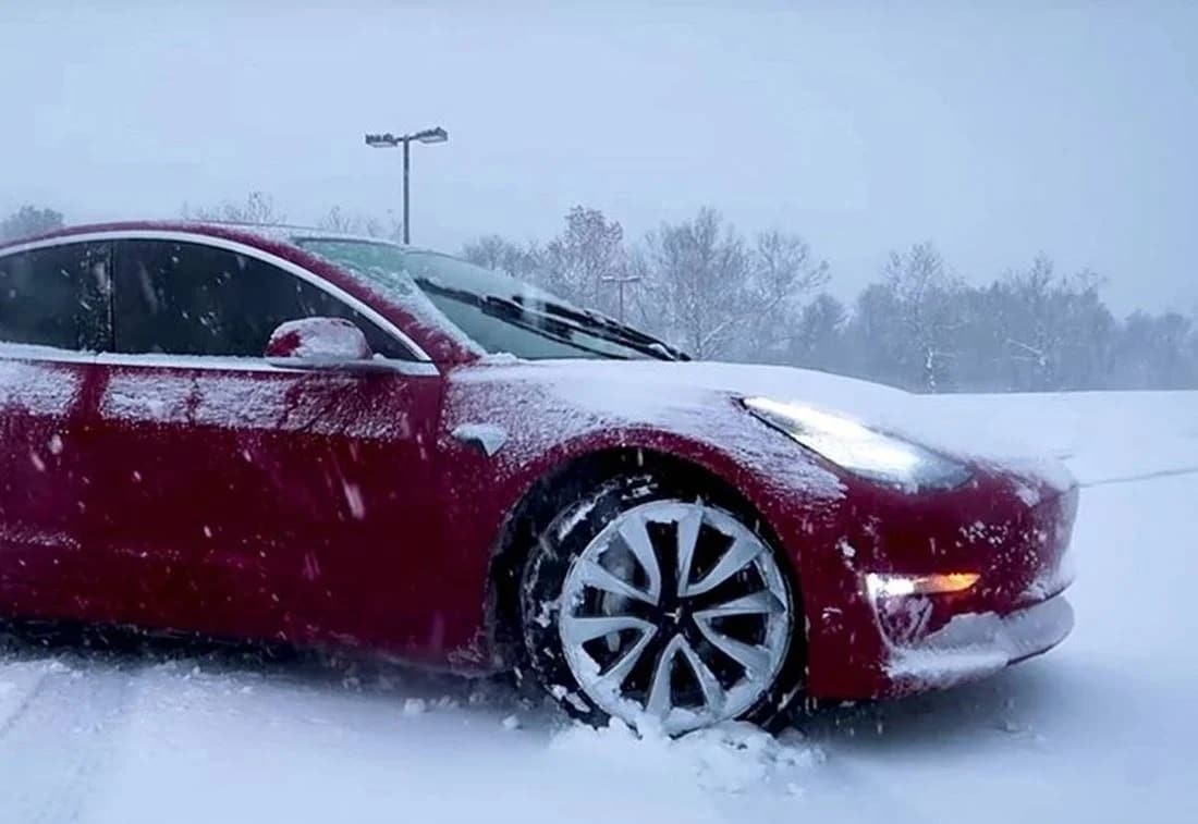 Πώς να προστατεύσετε την αυτονομία και την μπαταρία του ηλεκτρικού σας αυτοκινήτου τον χειμώνα