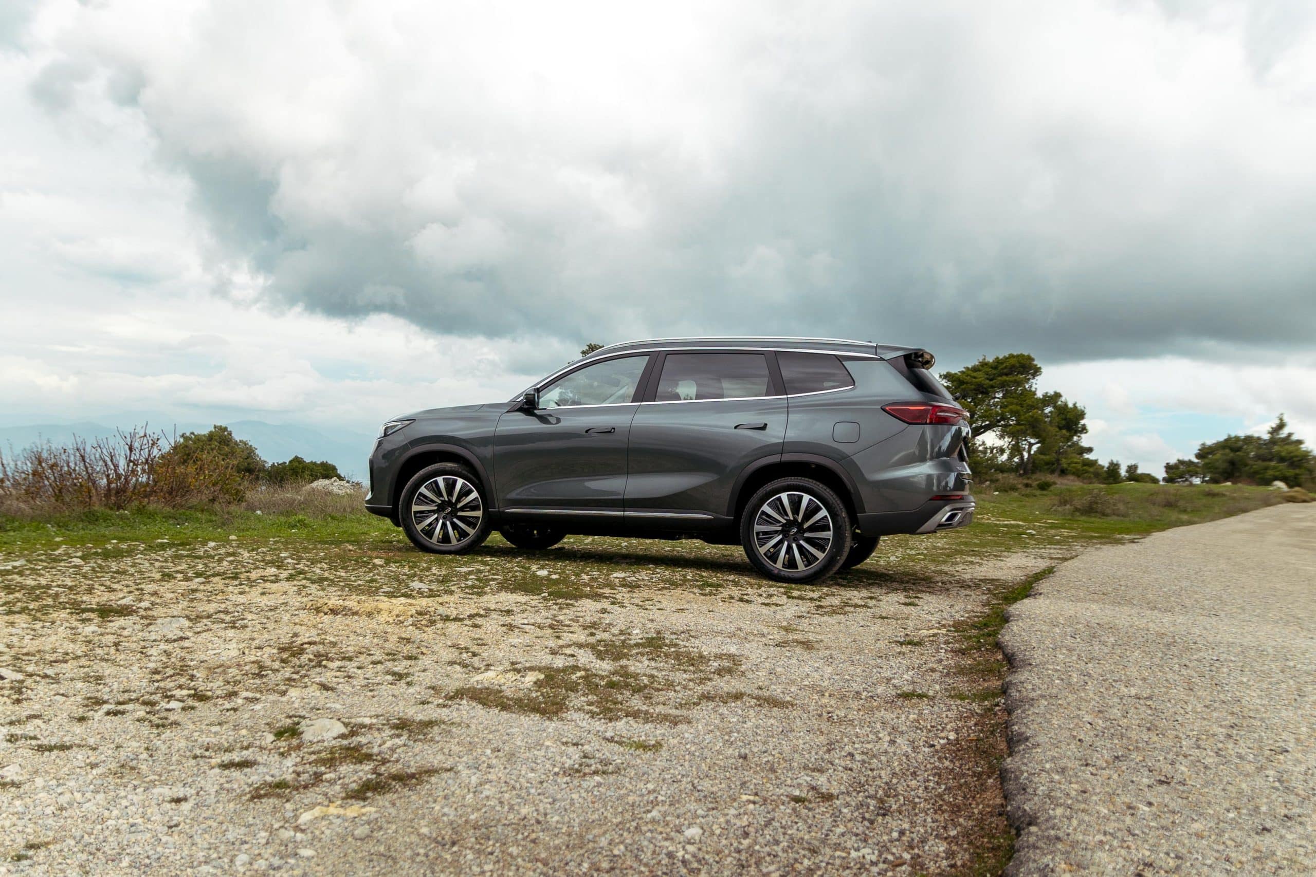 Δοκιμή Chery Tiggo 8 PHEV: Εμπειρία πρώτης θέσης σε ένα ώριμο SUV