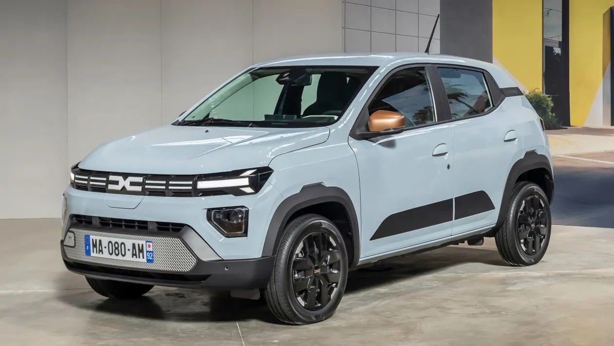 Νέο Dacia Spring 2026: Περισσότερη ισχύς έως 100 PS, νέα μπαταρία LFP και αναβαθμισμένη τεχνολογία