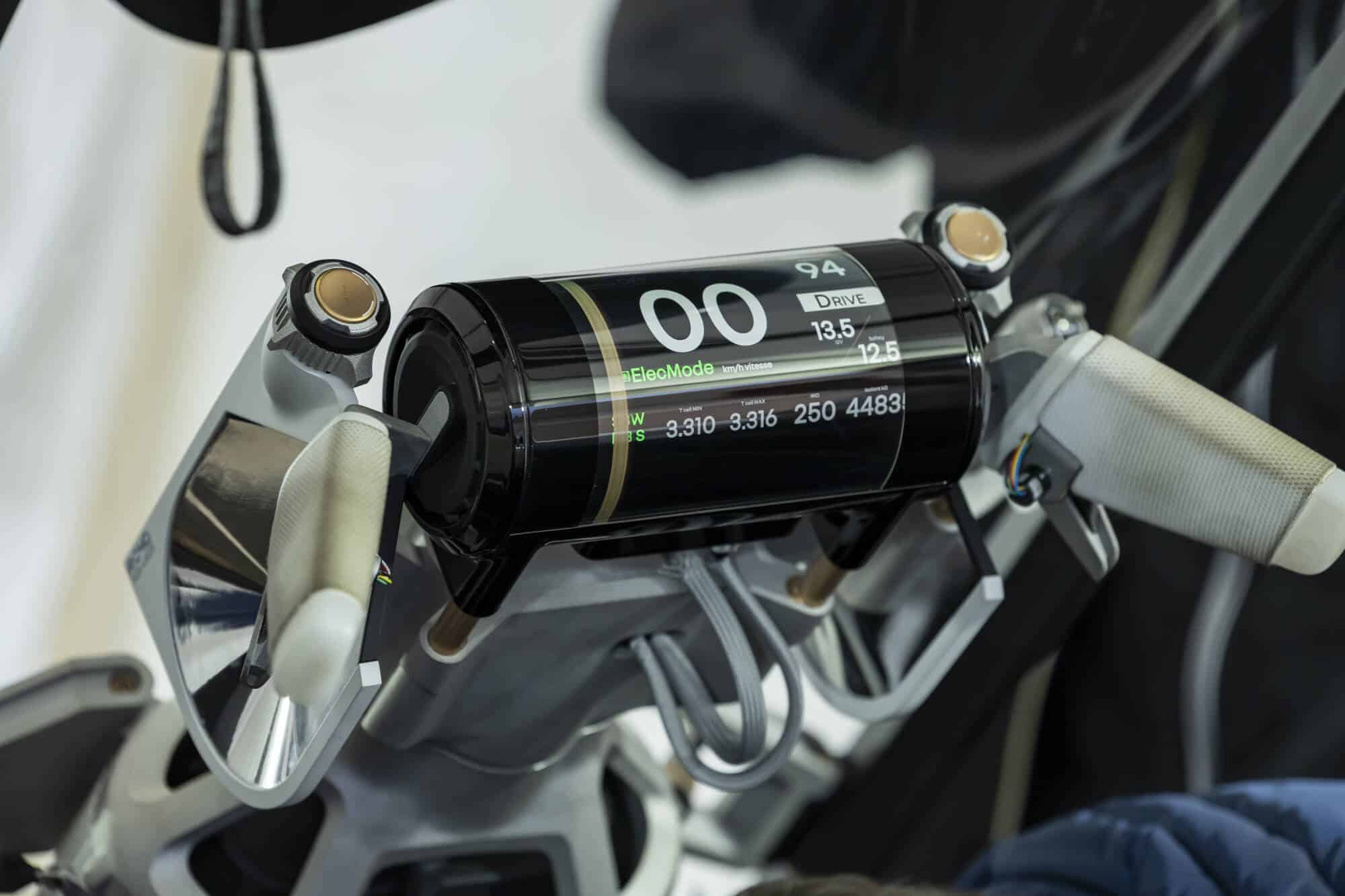 Renault Filante Record 2025: Διένυσε 1.008 km σε λιγότερο από 10 ώρες