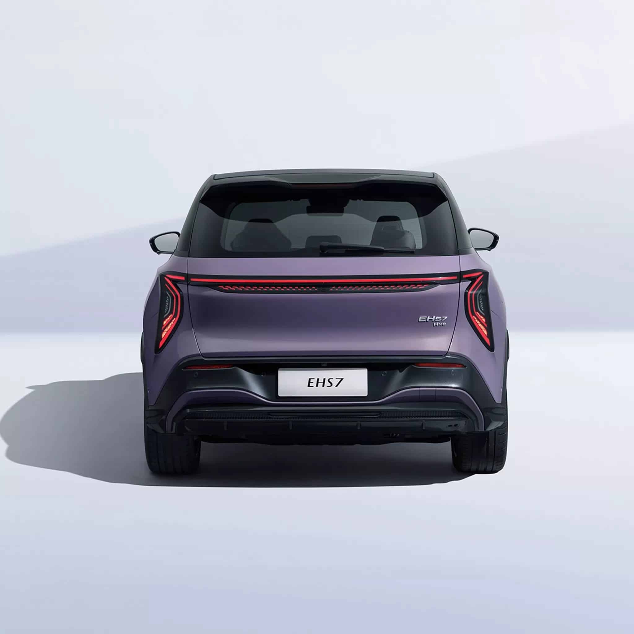 Η πιο πολυτελής κινεζική μάρκα αυτοκινήτων εισβάλλει στην Ευρώπη με 15 νέα μοντέλα