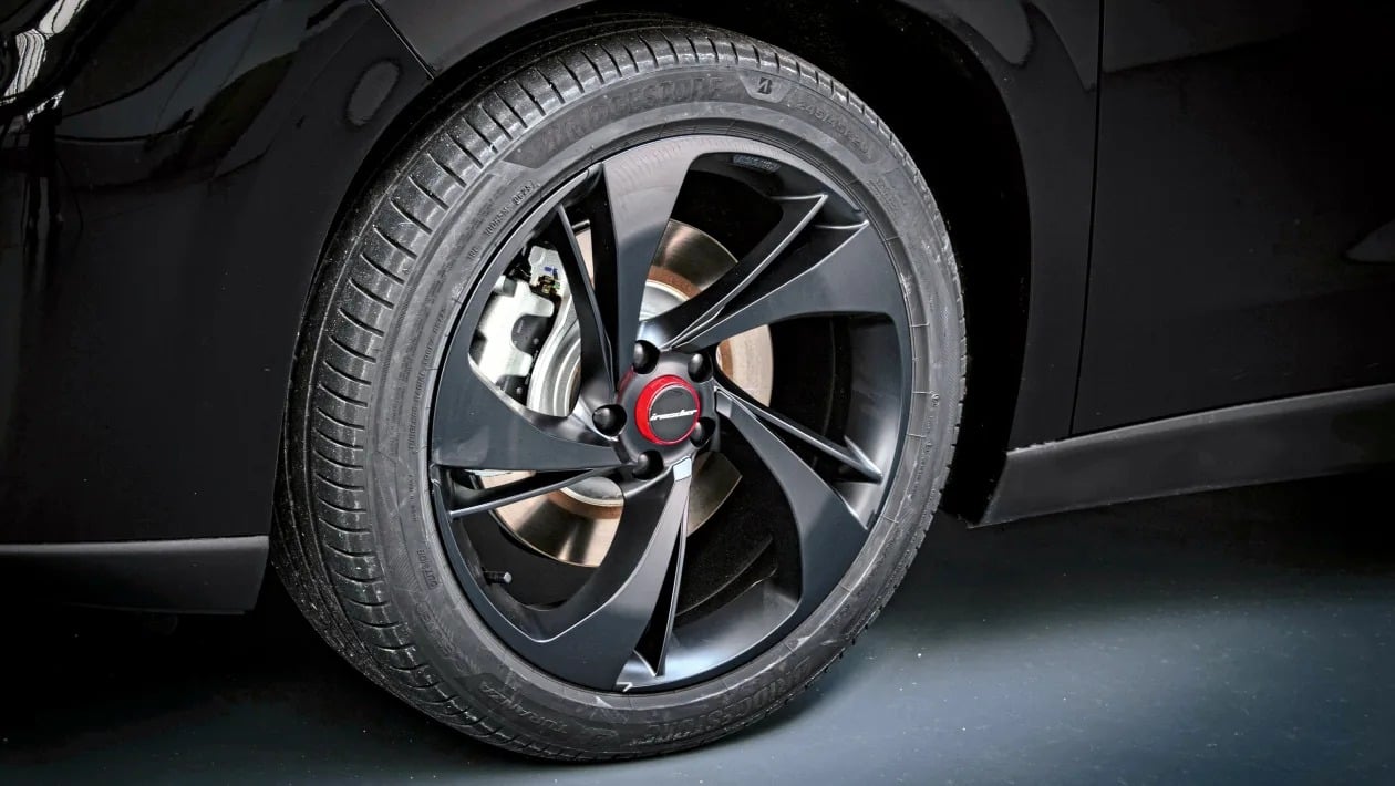 606 PS, τετρακίνηση και Irmscher: Το Leapmotor i C10 δεν παίζει πλέον άμυνα