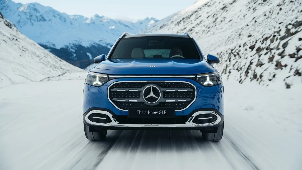 Η νέα Mercedes-Benz GLB φτάνει με αυτονομία 631 χλμ., έως και 7 θέσεις και γρήγορη φόρτιση 320kW