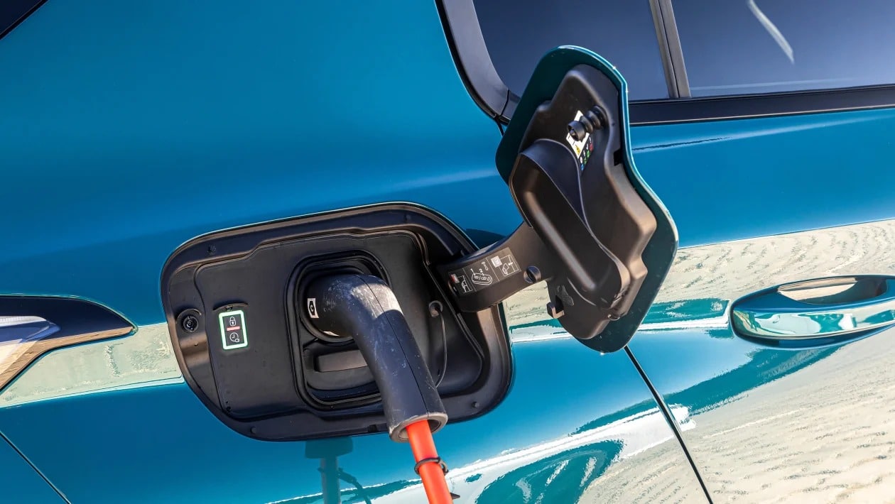 Peugeot E-308 2025: Η πιο ώριμη ηλεκτρική αναβάθμιση