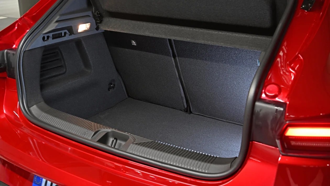 Νέο Renault Clio Hybrid E-Tech 2027: Υβριδική τεχνολογία, 158 PS και ώριμος χαρακτήρας