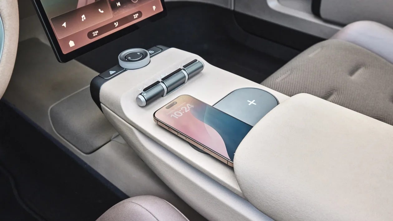 Skoda Vision O: Δείτε το εσωτερικό από το νέο ηλεκτρικό που τα «σπάει»