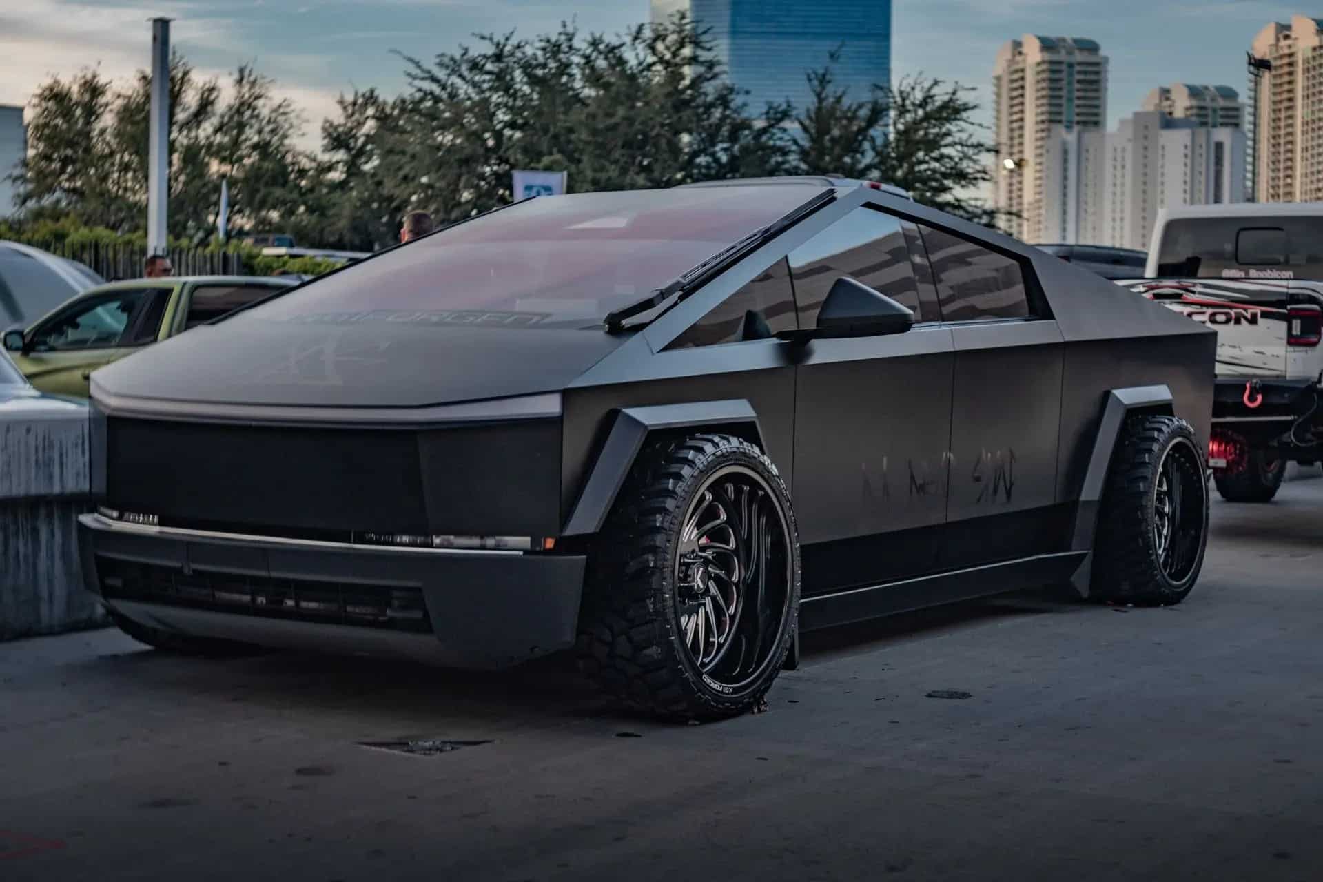 Γιατί το Tesla Cybertruck δεν έχει πιθανότητες στην Ευρώπη