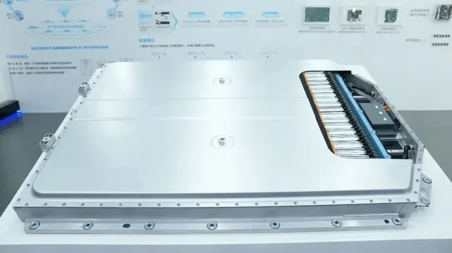 Επανάσταση στις μπαταρίες: Η Κίνα «σπάει» κάθε ρεκόρ και φέρνει τα ηλεκτρικά οχήματα στα όρια της επιστημονικής φαντασίας