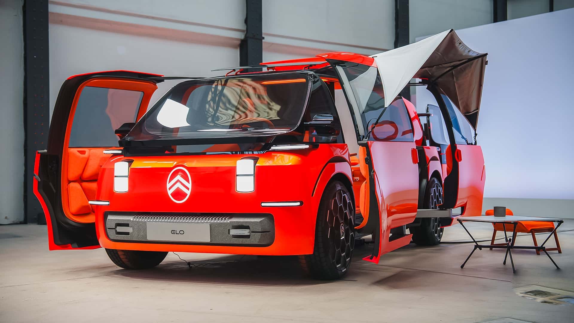 Αυτό είναι το μίνι βαν «transformer» της Citroën <p data-wpview-marker=