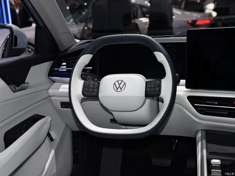 Αυτό είναι το ολοκαίνουργιο Volkswagen Passat ePro PHEV