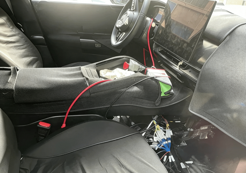 Πρώτες εικόνες από το εσωτερικό του Zeekr 8X