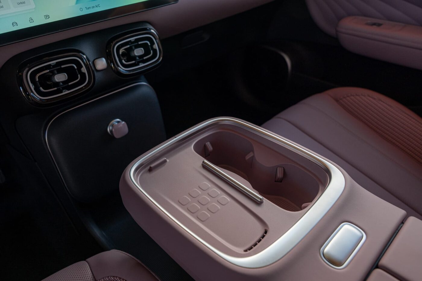 GAC Aion UT: Το νέο κινεζικό ηλεκτρικό που έρχεται Ευρώπη για να «χτυπήσει» το VW ID.3