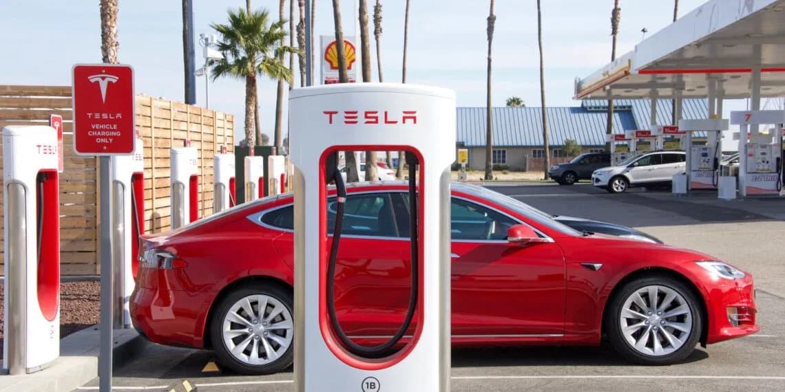 Τέλος εποχής για την Tesla; Ο Μασκ εγκαταλείπει τα ηλεκτρικά αυτοκίνητα και ποντάρει τα πάντα σε ρομπότ και AI