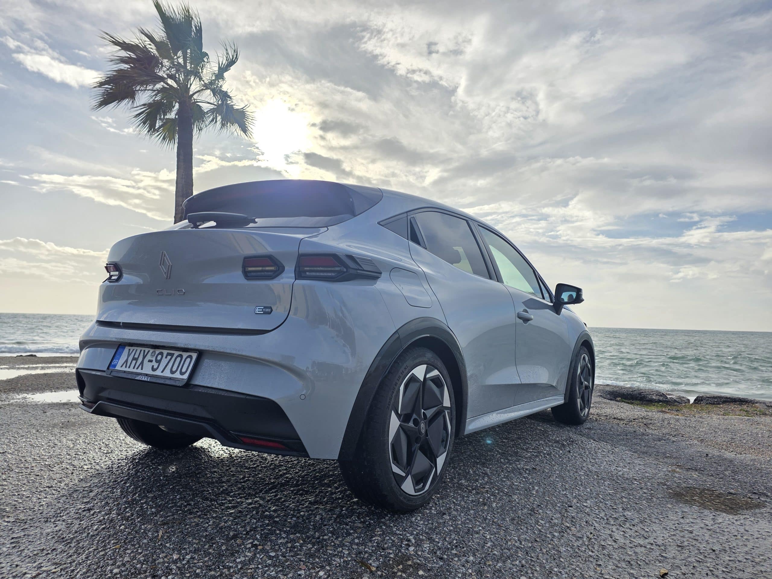 Νέο Renault Clio 6: Το best seller επιστρέφει - Δείτε εκδόσεις και τιμές