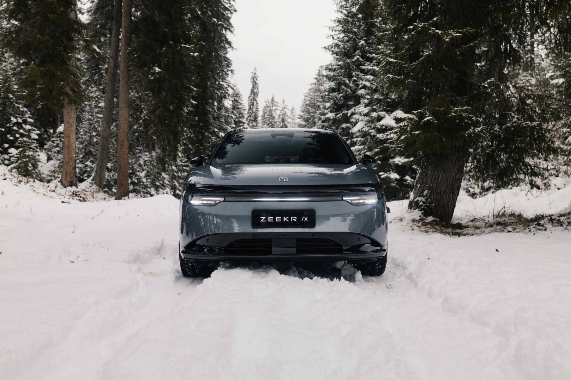 Το νέο Zeekr 7X κατακτά τον Παρνασσό