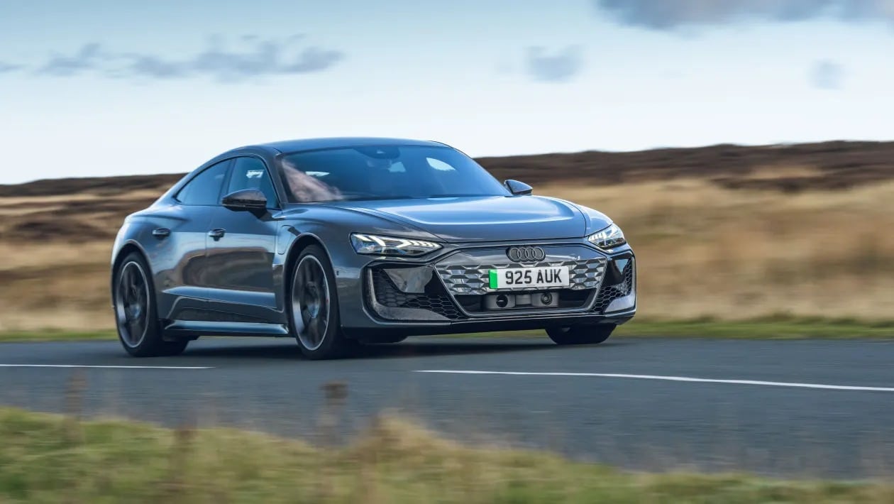 Νέο Audi RS e-tron GT Performance 2026: Το ηλεκτρικό grand tourer που ωρίμασε και έγινε… απειλητικά καλό