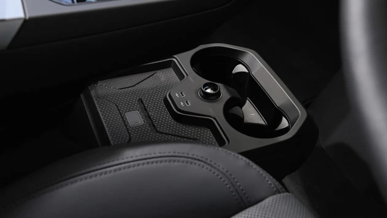 BMW iX: Το ηλεκτρικό SUV που επαναπροσδιορίζει την πολυτέλεια, την άνεση και την αυτονομία