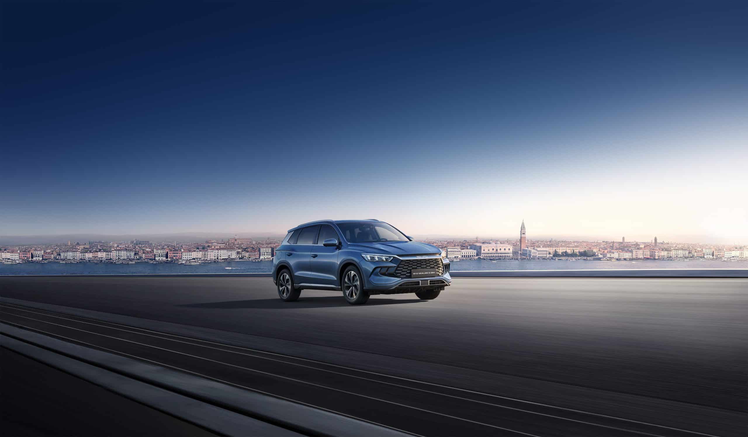 Η BYD παρουσιάζει το νέο SEALION 5 DM-i - Δείτε εκδόσεις και τιμές