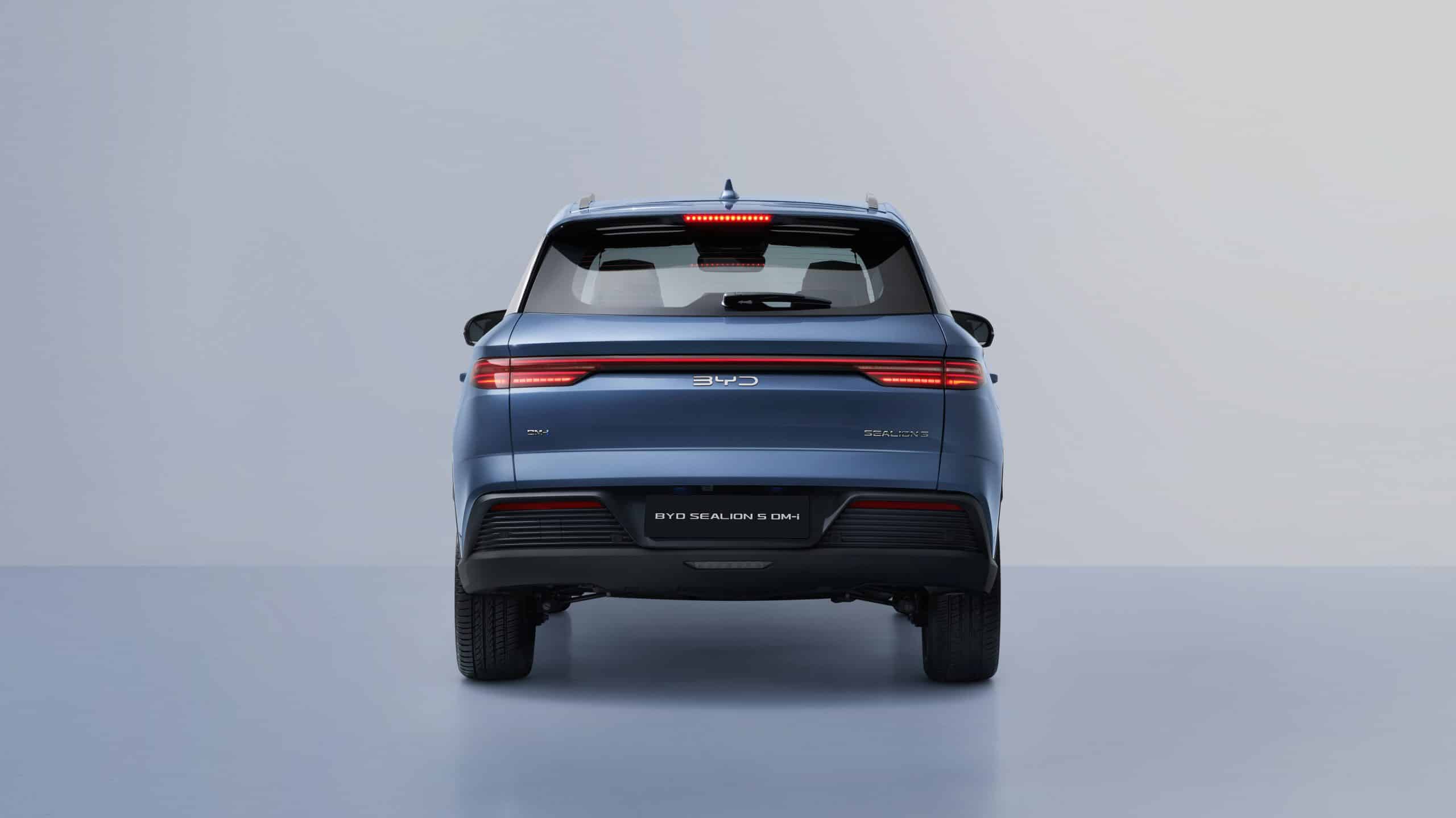 Η BYD παρουσιάζει το νέο SEALION 5 DM-i - Δείτε εκδόσεις και τιμές