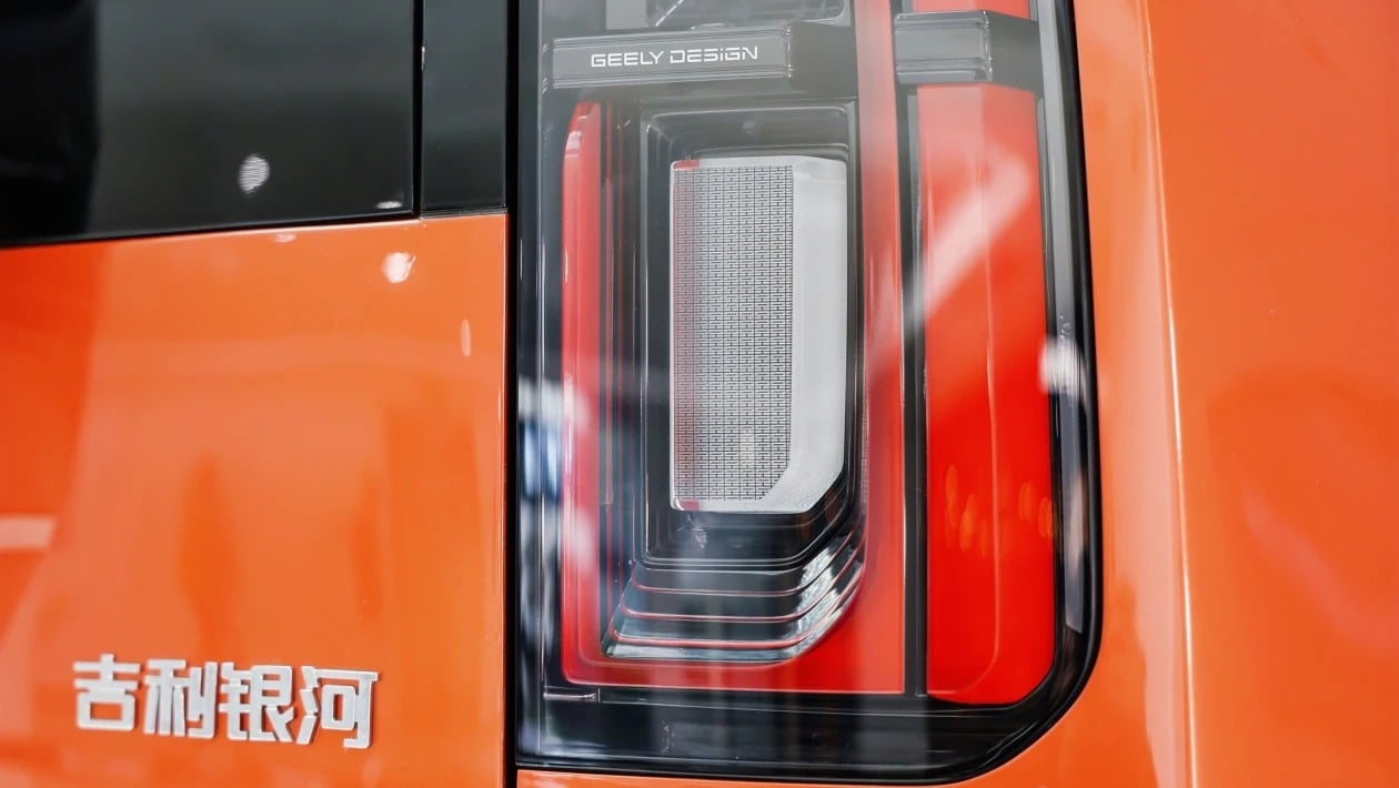 Το νέο Geely 4x4 ρίχνει το γάντι στο Land Rover Defender