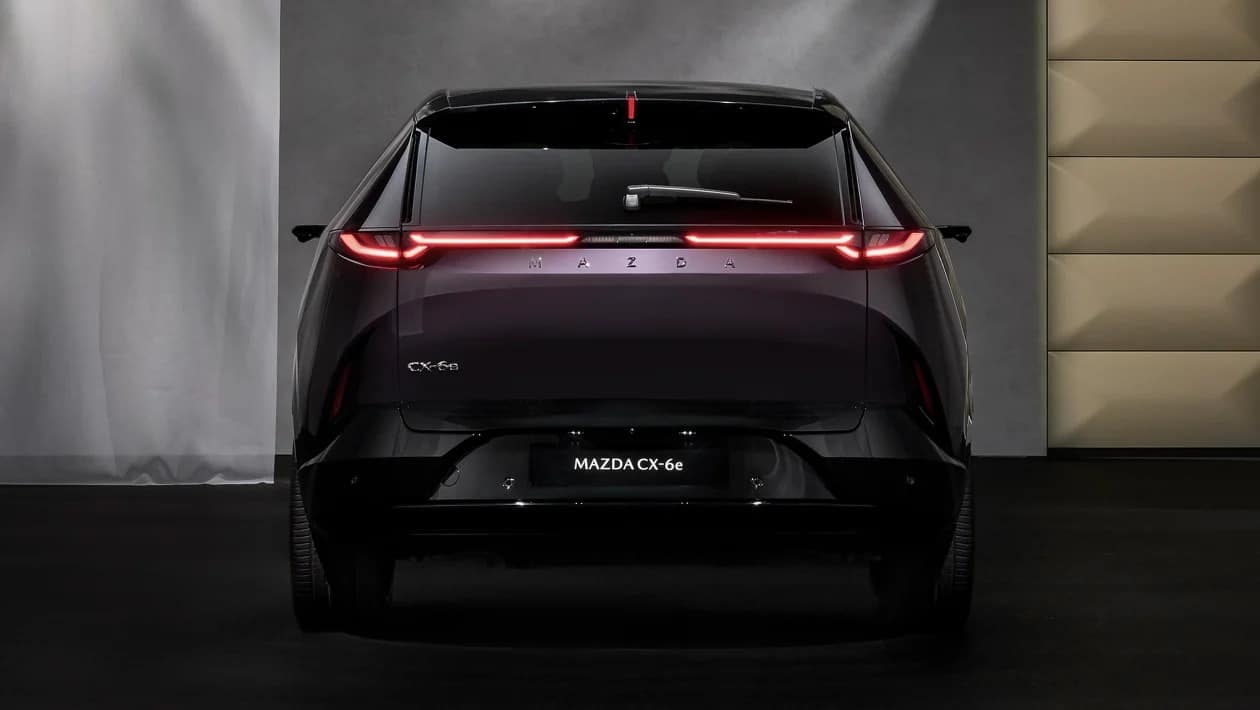 Mazda CX-6e 2026: Το Colpo Grosso
