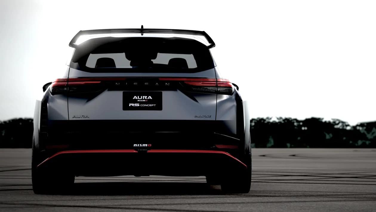 Nissan Aura Nismo RS: Γιαπωνέζος... Hooligan!