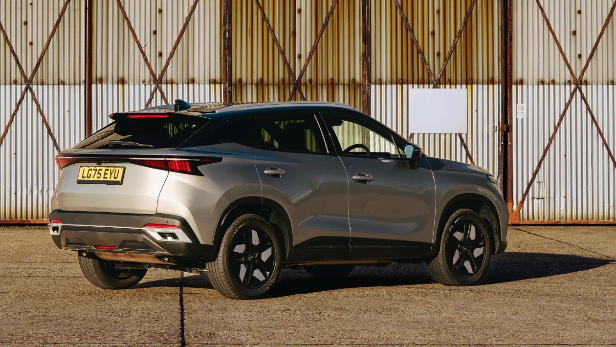 Omoda 5 SHS-H: Υβριδική λύση χωρίς πρίζα 