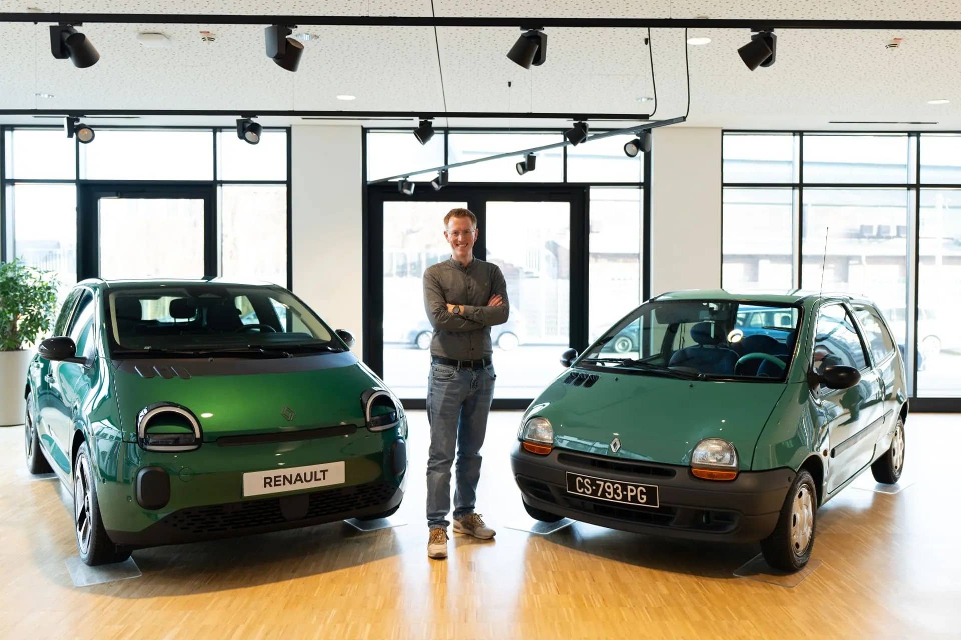 Ένα αυτοκίνητο, ένα χαμόγελο, ένα όνομα: Η ιστορία του Twingo!