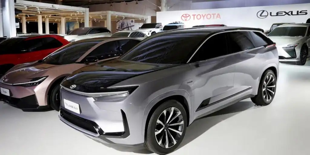 Toyota: Το ηλεκτρικό Highlander με 3 σειρές καθισμάτων έρχεται